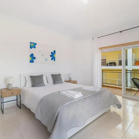 Vista Arade - *